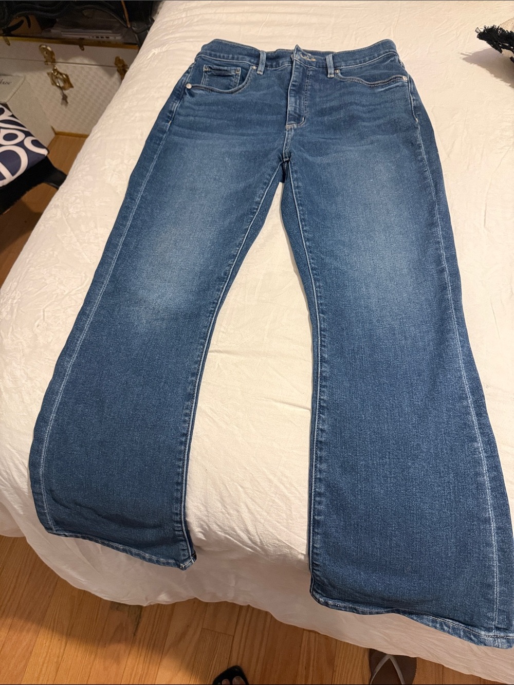 Ann Taylor Loft Women’s Blue  Jeans — Kick Crop Classic Stretch Denim